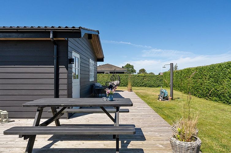 Vakantiehuis "Kim" - 250m from the sea