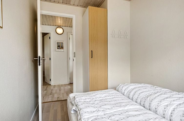 Vakantiehuis "Matthias" - 300m from the sea