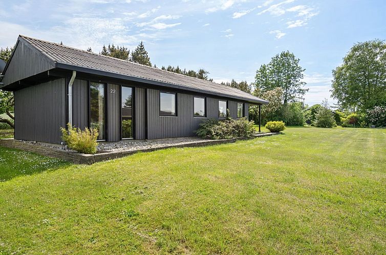 Vakantiehuis "Veljan" - 400m from the sea