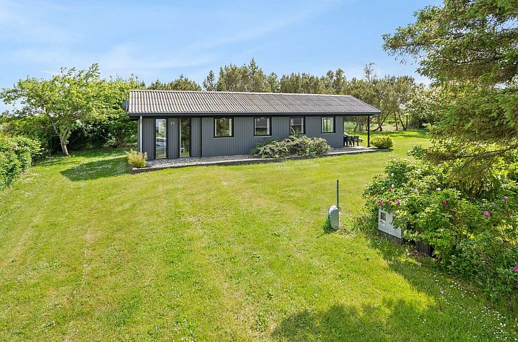 Vakantiehuis "Veljan" - 400m from the sea