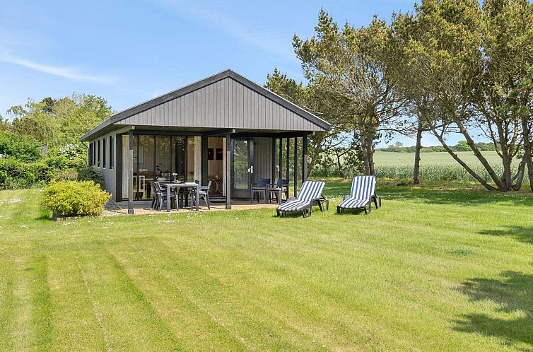 Vakantiehuis "Veljan" - 400m from the sea