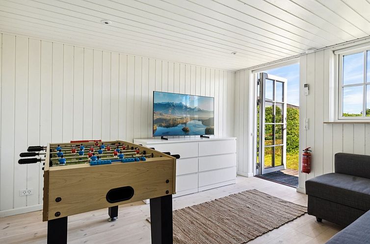 Vakantiehuis "Veljan" - 400m from the sea
