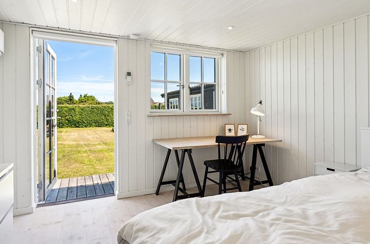 Vakantiehuis "Veljan" - 400m from the sea