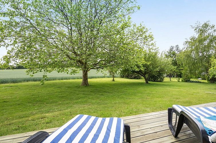 Vakantiehuis "Janne" - 400m from the sea