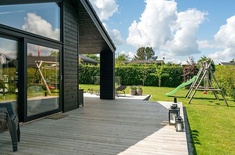 Vakantiehuis "Maaria" - 400m from the sea