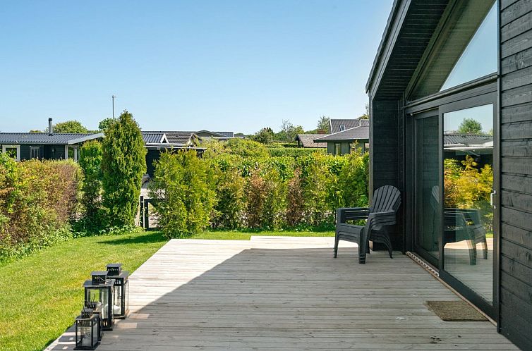 Vakantiehuis "Maaria" - 400m from the sea