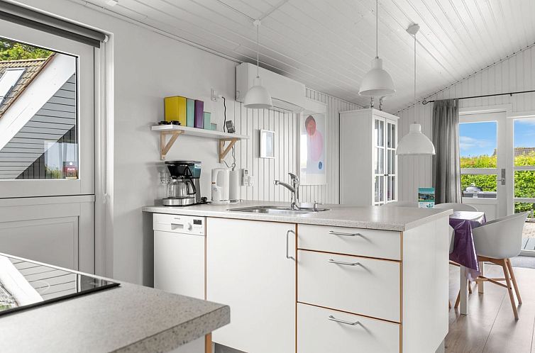 Vakantiehuis "Maaria" - 400m from the sea