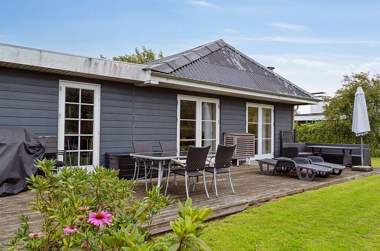 Vakantiehuis "Thala" - 150m from the sea