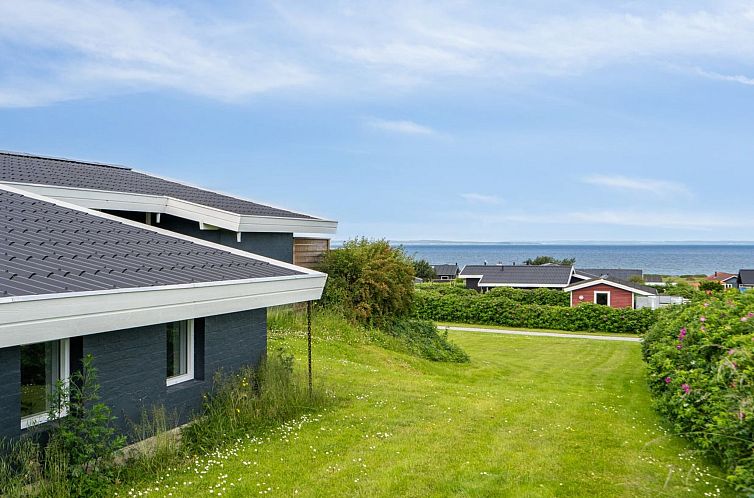 Vakantiehuis "Nelina" - 300m from the sea