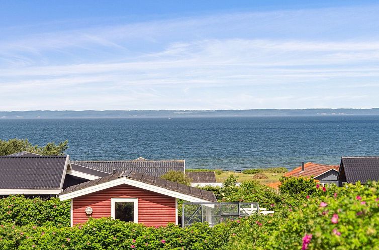 Vakantiehuis "Nelina" - 300m from the sea