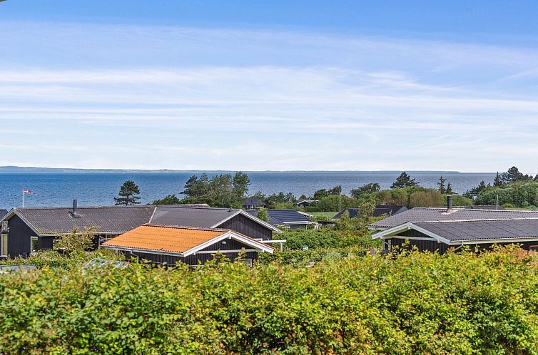 Vakantiehuis "Nelina" - 300m from the sea