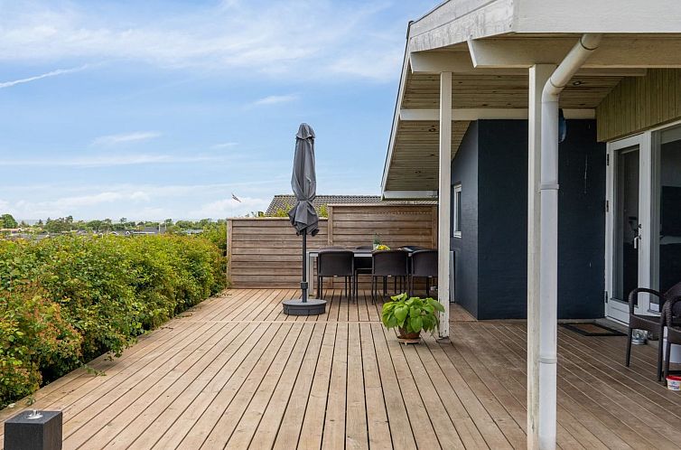 Vakantiehuis "Nelina" - 300m from the sea