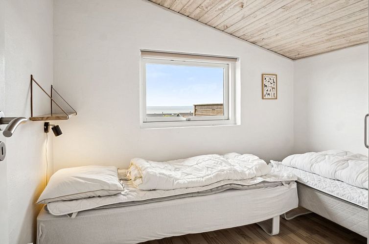 Vakantiehuis "Nelina" - 300m from the sea