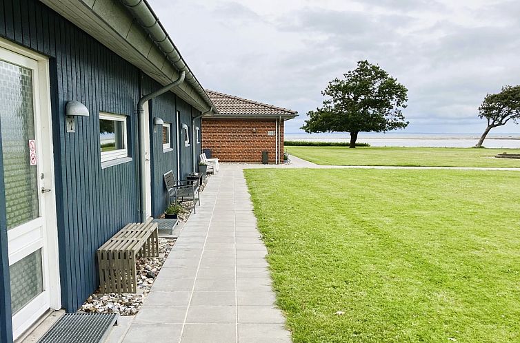 Vakantiehuis "Tydkil" - 250m from the sea