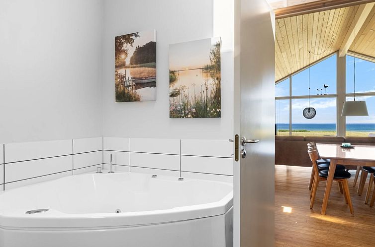 Vakantiehuis "Drusilla" - 140m from the sea