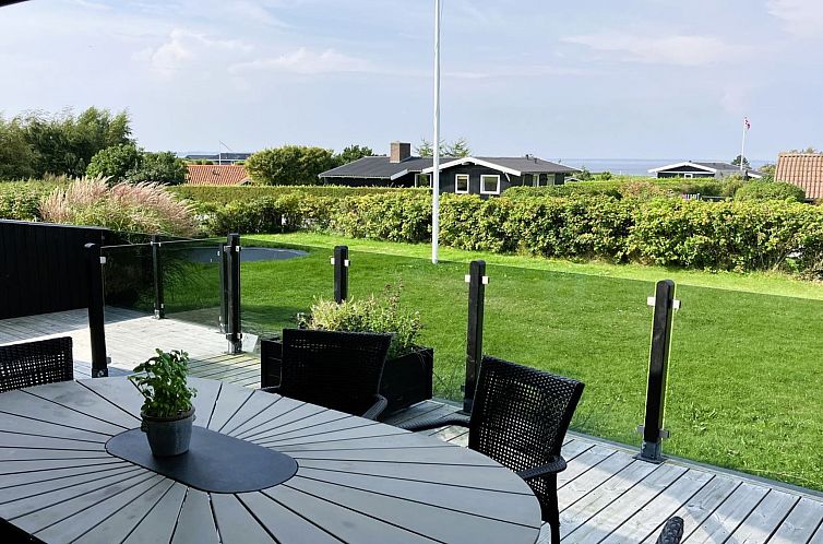 Vakantiehuis "Carlene" - 350m from the sea