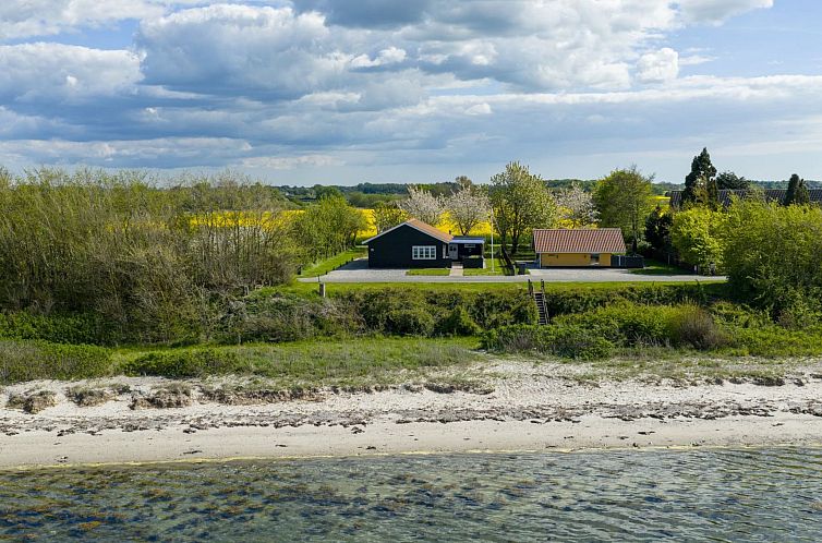 Vakantiehuis "Sada" - 30m from the sea