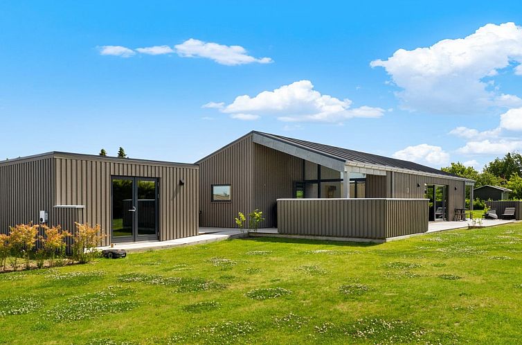 Vakantiehuis "Tydkil" - 250m from the sea