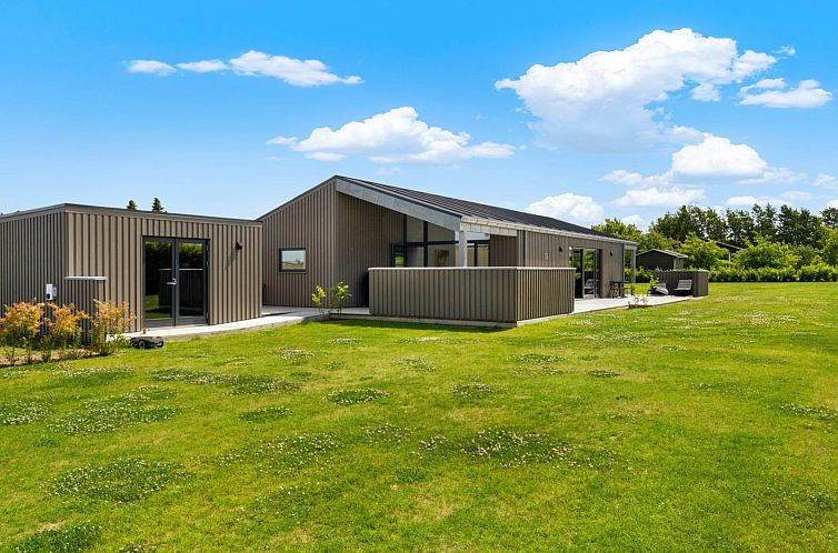 Vakantiehuis "Tydkil" - 250m from the sea