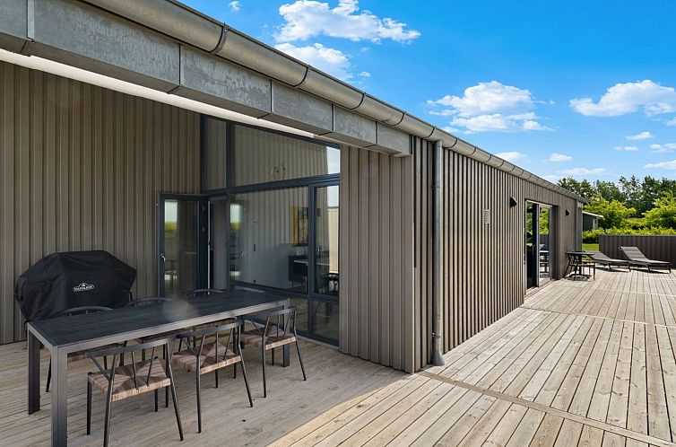 Vakantiehuis "Tydkil" - 250m from the sea