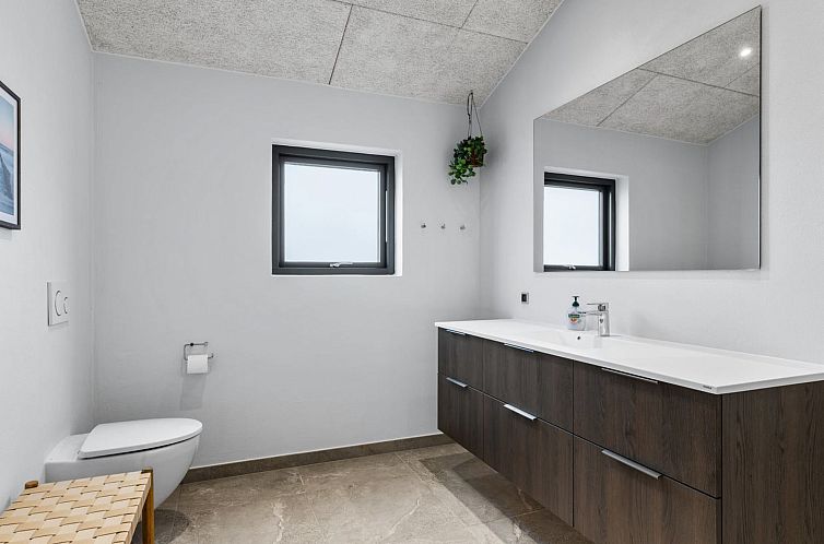 Vakantiehuis "Tydkil" - 250m from the sea