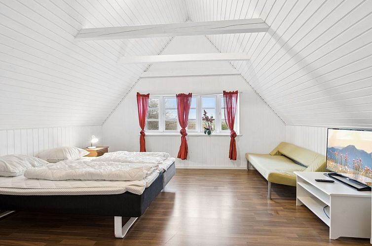 Vakantiehuis "Eliane" - 1.8km from the sea
