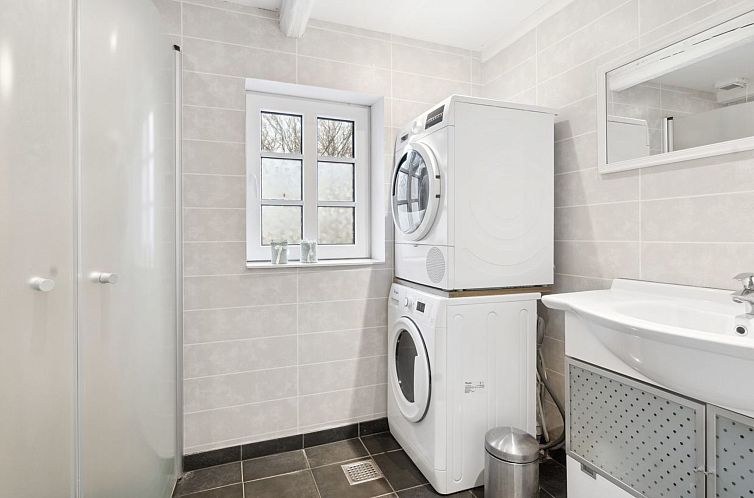 Vakantiehuis "Eliane" - 1.8km from the sea