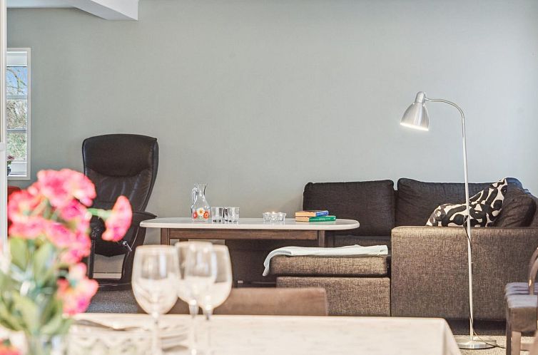 Vakantiehuis "Eliane" - 1.8km from the sea