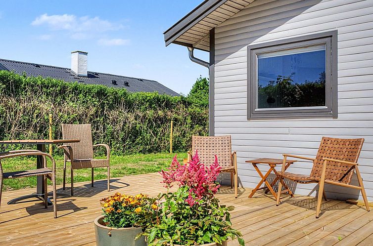 Vakantiehuis "Jani" - 620m from the sea