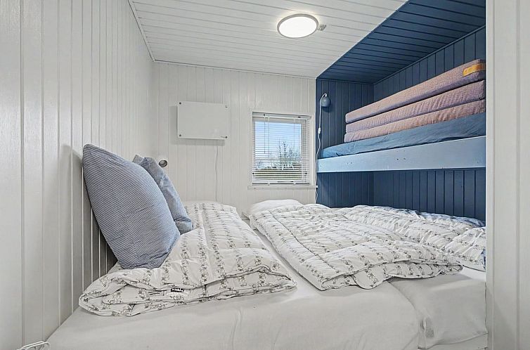 Vakantiehuis "Jarik" - 340m from the sea