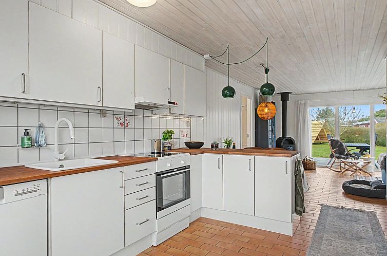 Vakantiehuis "Jarik" - 340m from the sea