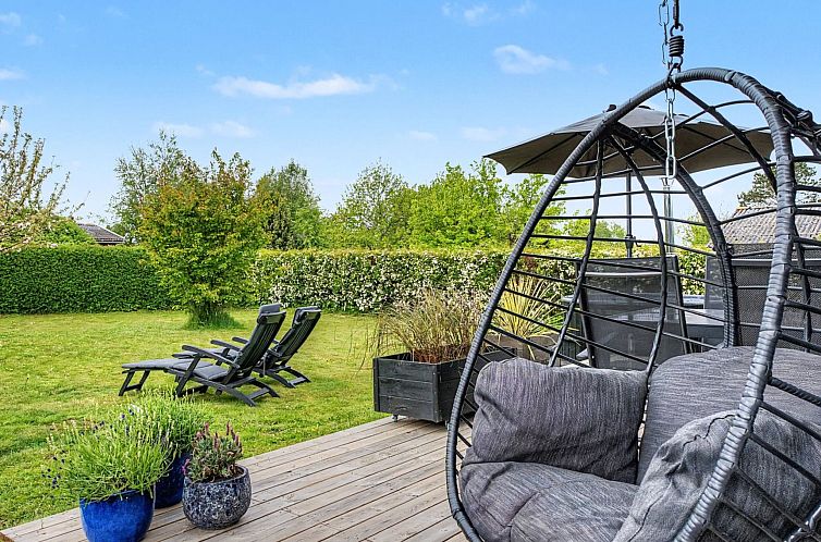 Vakantiehuis "Jarik" - 340m from the sea