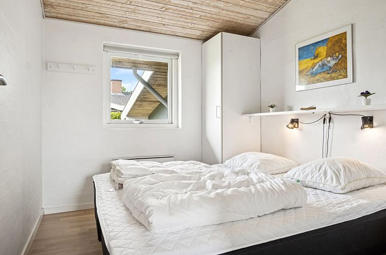 Vakantiehuis "Nelina" - 300m from the sea