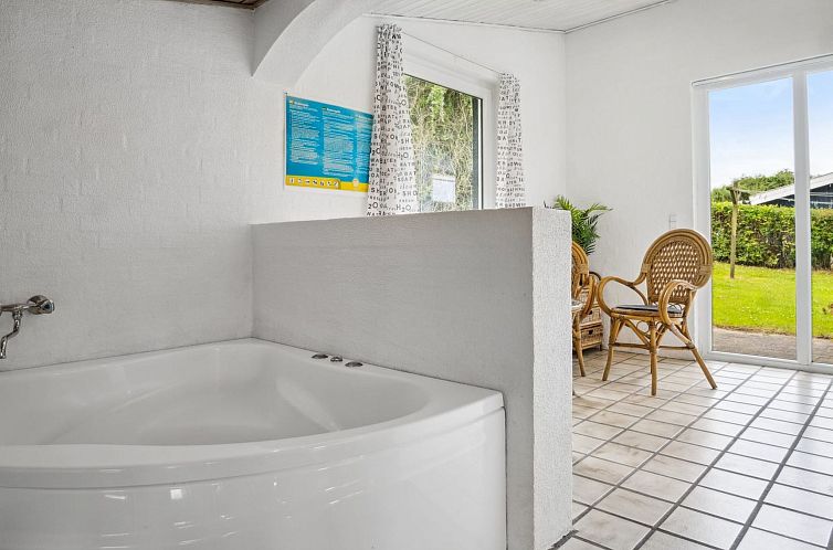 Vakantiehuis "Nelina" - 300m from the sea