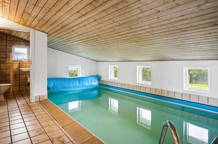 Vakantiehuis "Nelina" - 300m from the sea