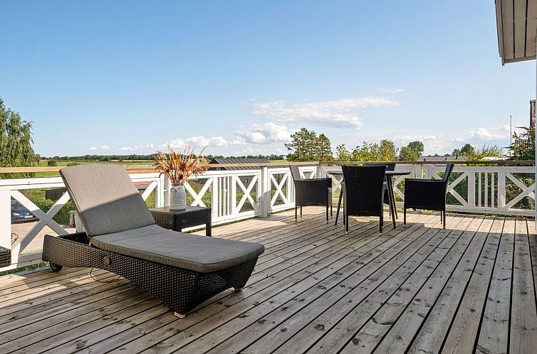 Vakantiehuis "Elfrede" - 600m from the sea