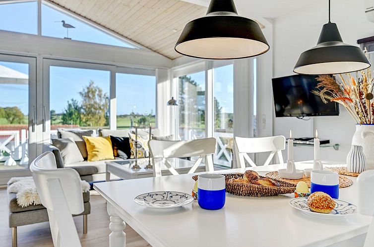 Vakantiehuis "Elfrede" - 600m from the sea