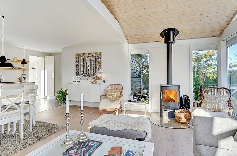 Vakantiehuis "Elfrede" - 600m from the sea