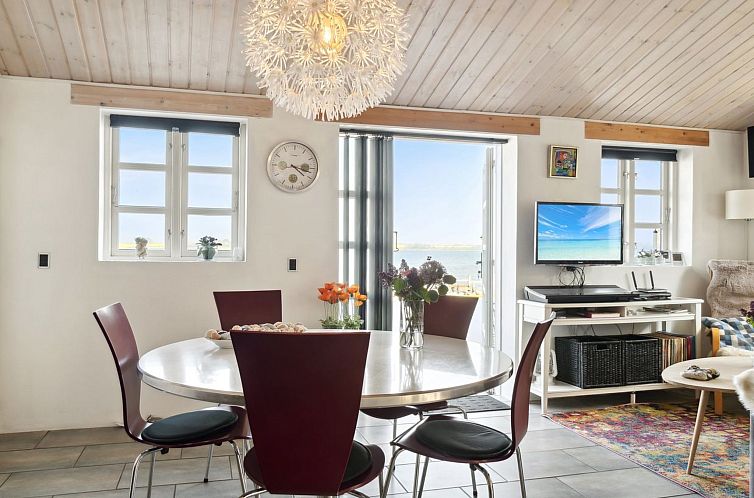 Vakantiehuis "Tameka" - 10m to the fjord