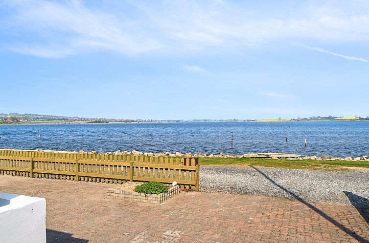 Vakantiehuis "Tameka" - 10m to the fjord