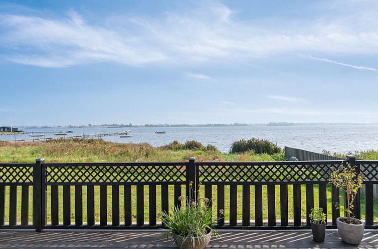 Vakantiehuis "Gyrth" - 20m to the fjord