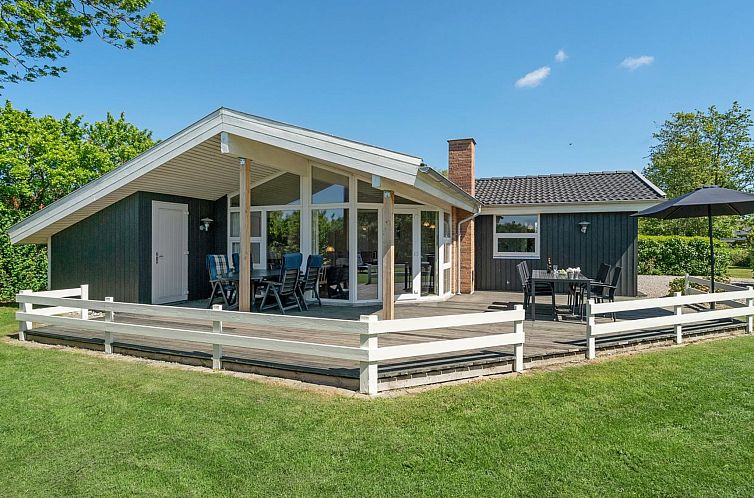 Vakantiehuis "Kajana" - 400m from the sea