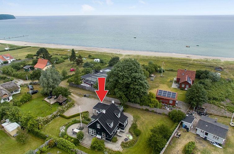 Vakantiehuis "Gullan" - 75m from the sea