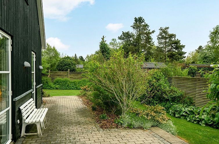 Vakantiehuis "Gullan" - 75m from the sea