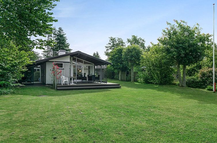 Vakantiehuis "Juditha" - 400m from the sea