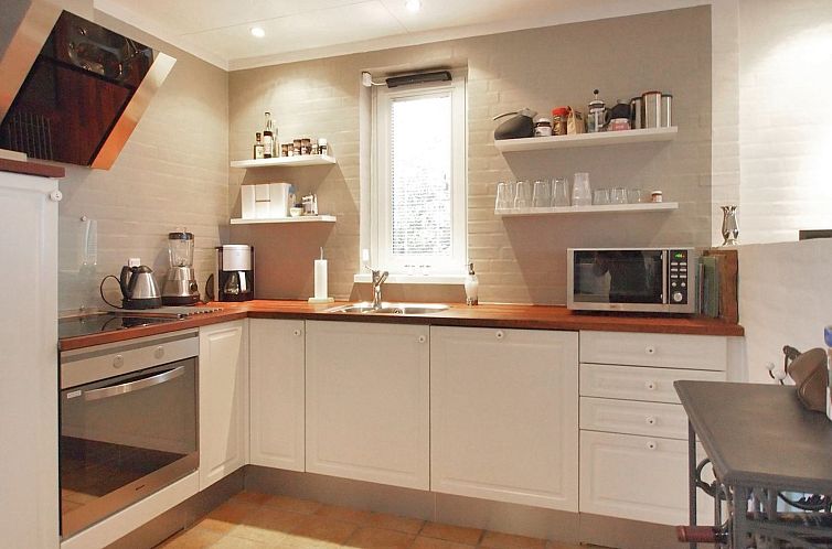 Vakantiehuis "Laila" - 50m from the sea