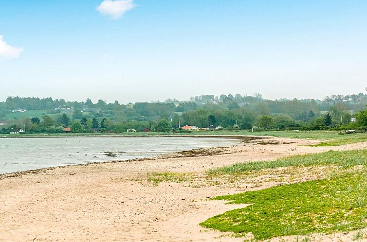 Vakantiehuis "Gullan" - 75m from the sea