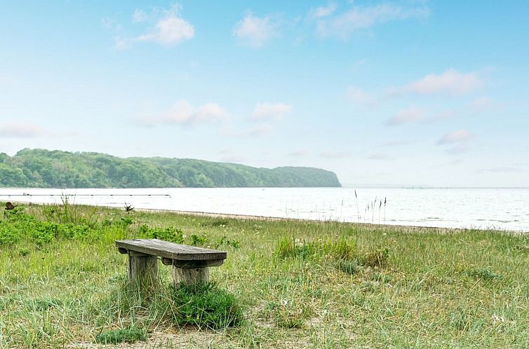 Vakantiehuis "Gullan" - 75m from the sea