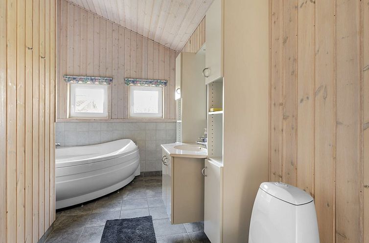 Vakantiehuis "Solja" - 85m from the sea