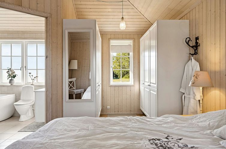 Vakantiehuis "Dietke" - 85m from the sea